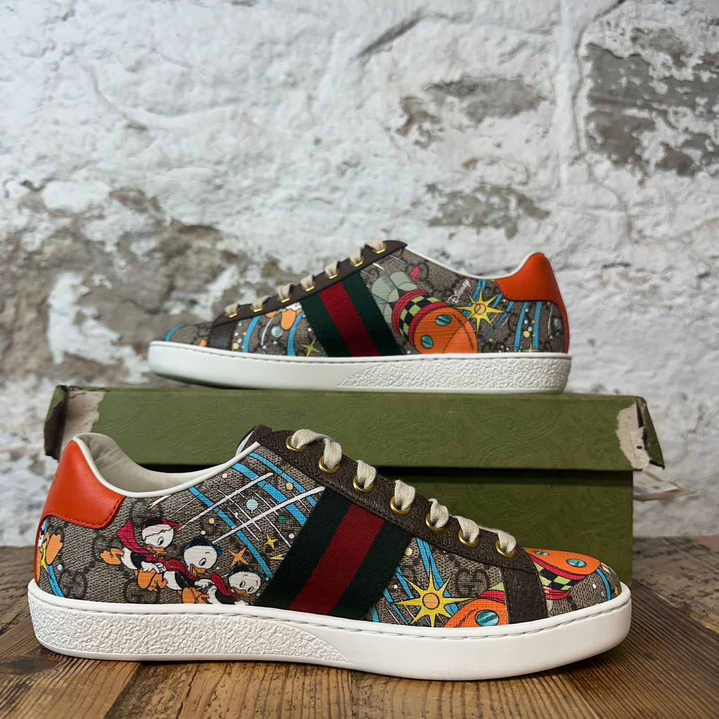 Gucci Ace Monogram Donald Duck Sneaker Sz 5 (37)