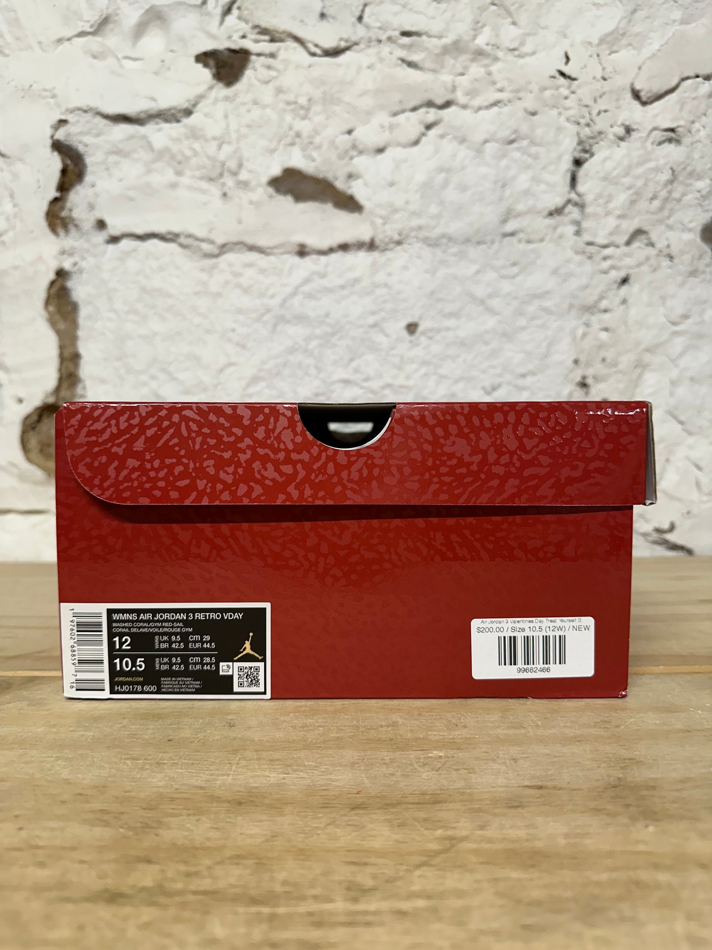 Air Jordan 3 Valentines Day Treat Yourself Sz 10.5 (12W) DS