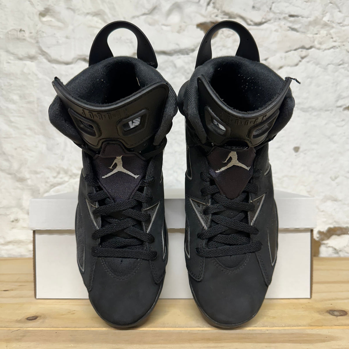 Air Jordan 6 Cap and Gown Sz 8.5
