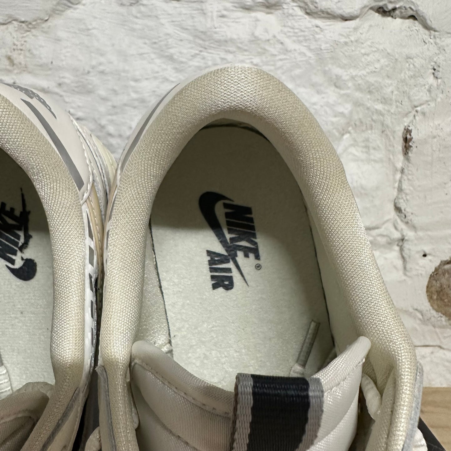 Air Jordan 1 Low Method of Make V3 Coconut Milk Sz 9.5 (11W)