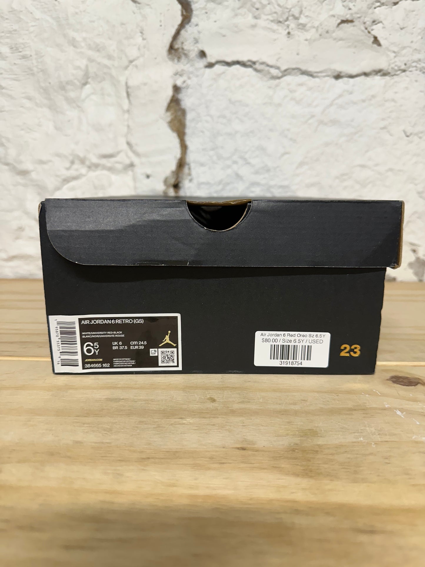 Air Jordan 6 Red Oreo Sz 6.5Y