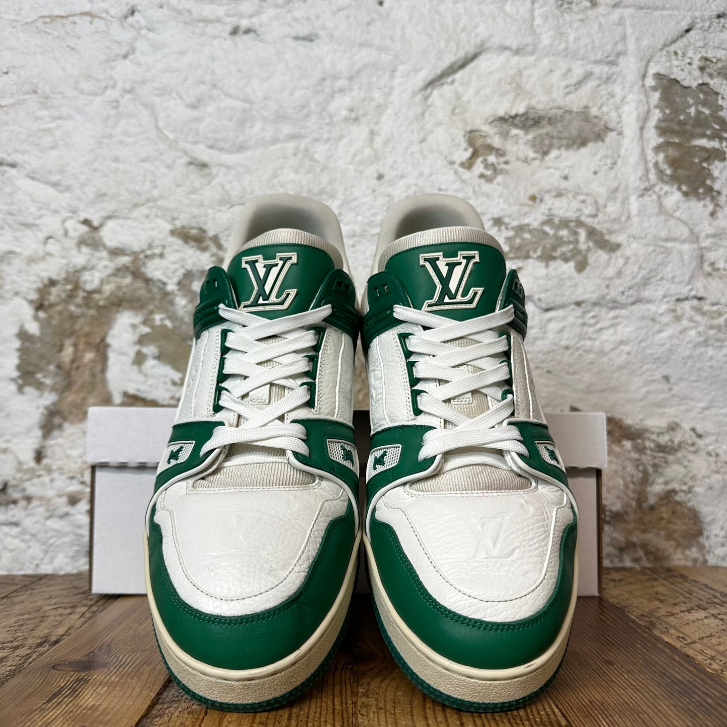 Louis Vuitton Green White Trainer Sneaker Sz 11.5 (10LV)