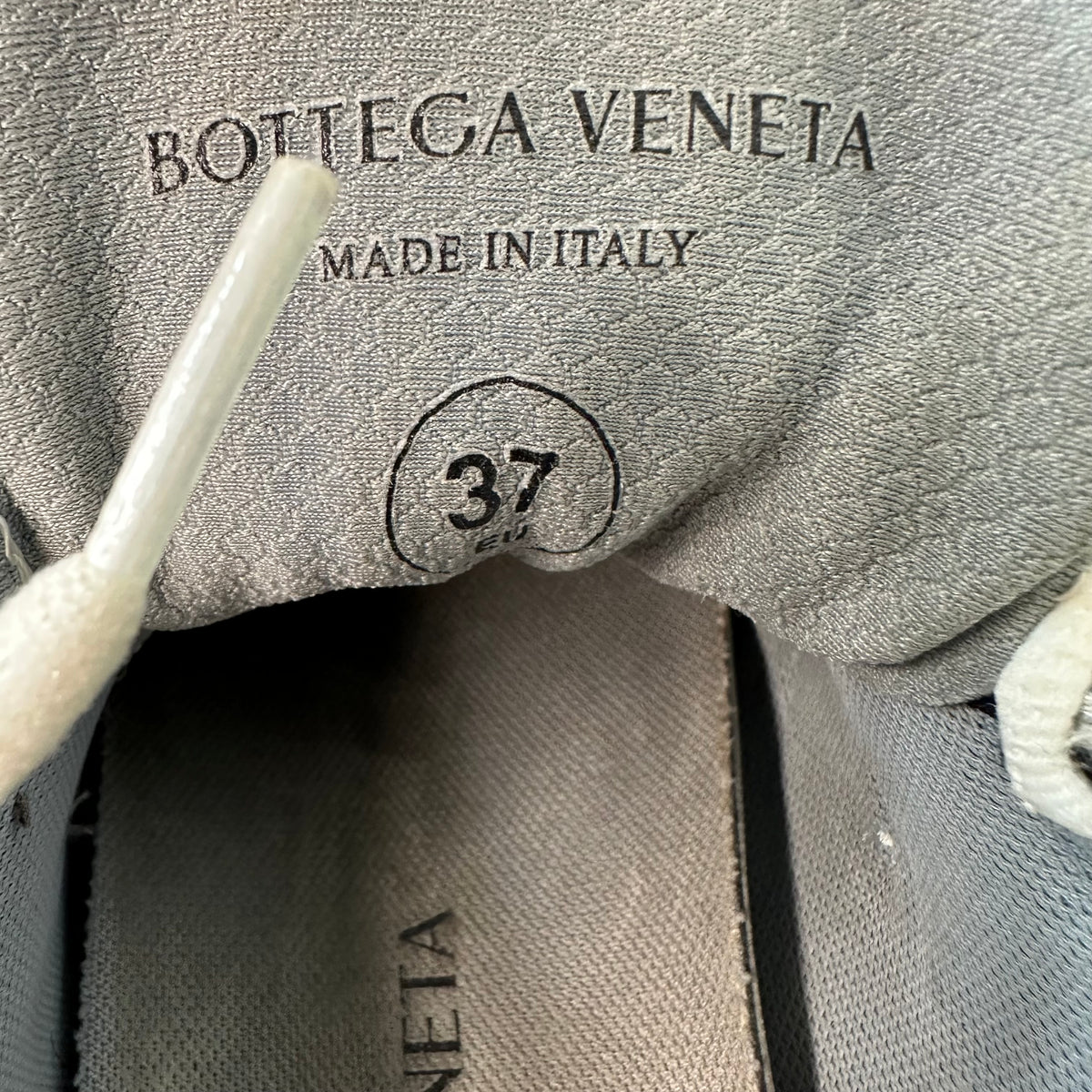 Bottega Veneta Silver White Orbit Sneaker Sz 5 (37)