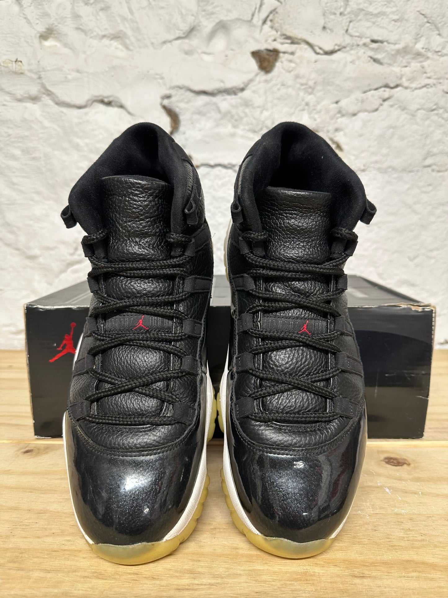 Air Jordan 11 72-10 Sz 10.5