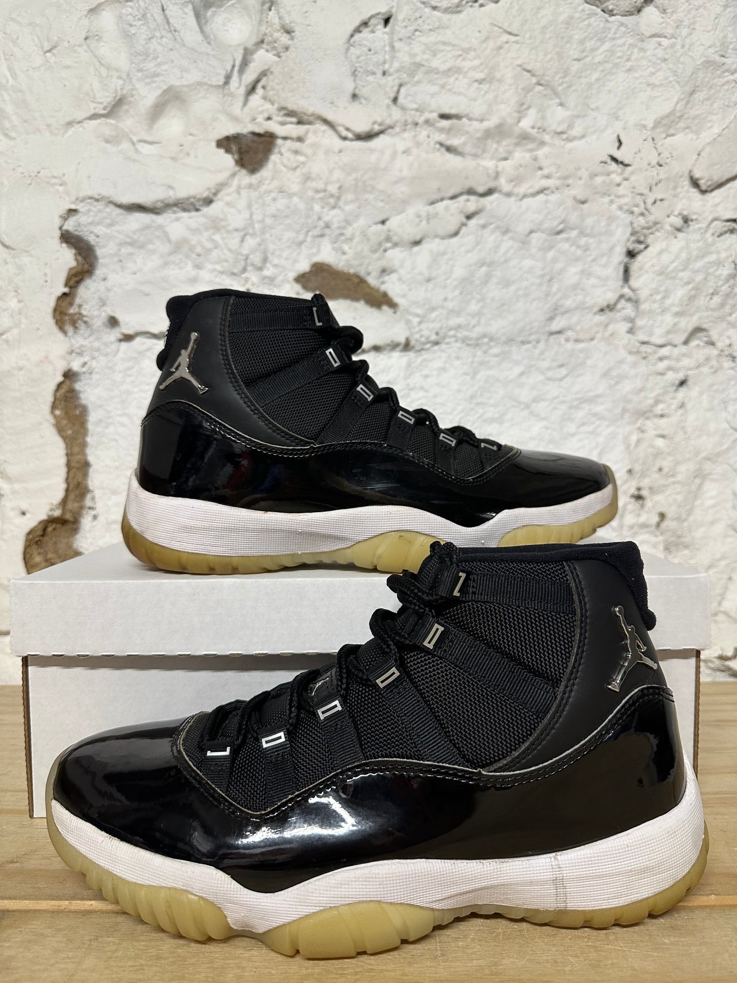 Air Jordan 11 High Jubilee Sz 8.5