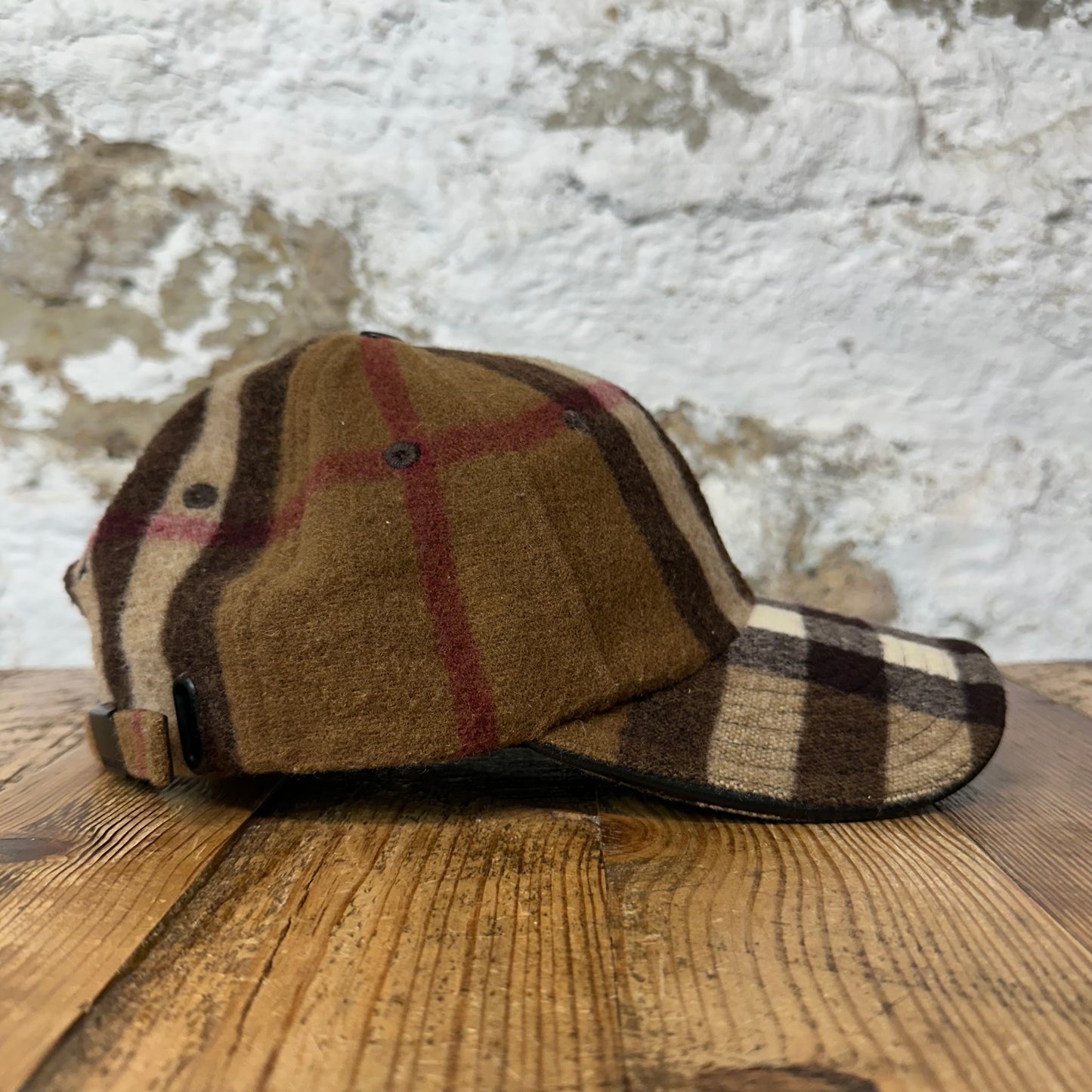 Burberry Check Plaid Wool Hat Sz M
