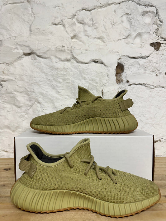 Yeezy 350 V2 Sulfur Sz 9.5