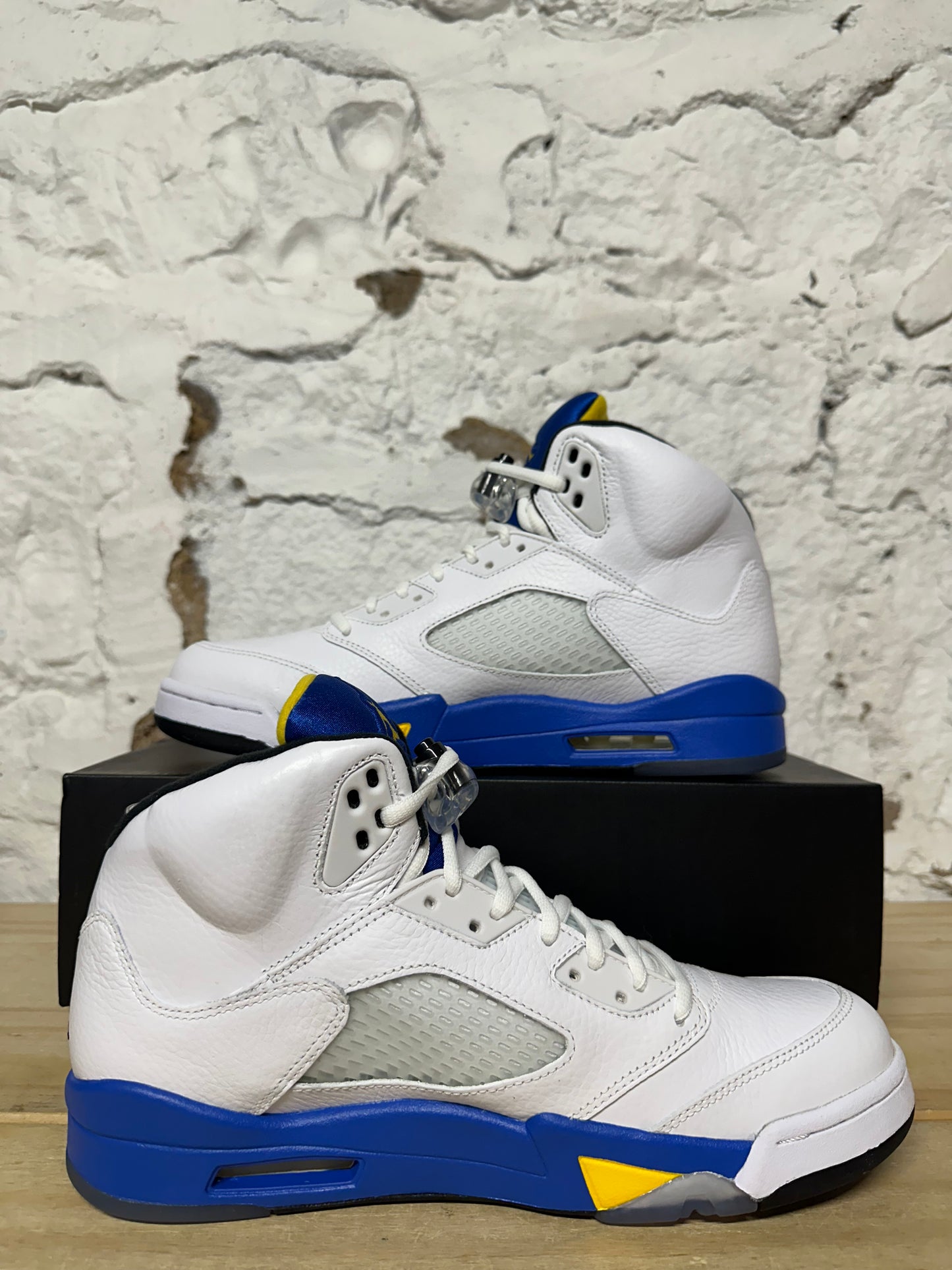 Air Jordan 5 Laney Sz 10 DS