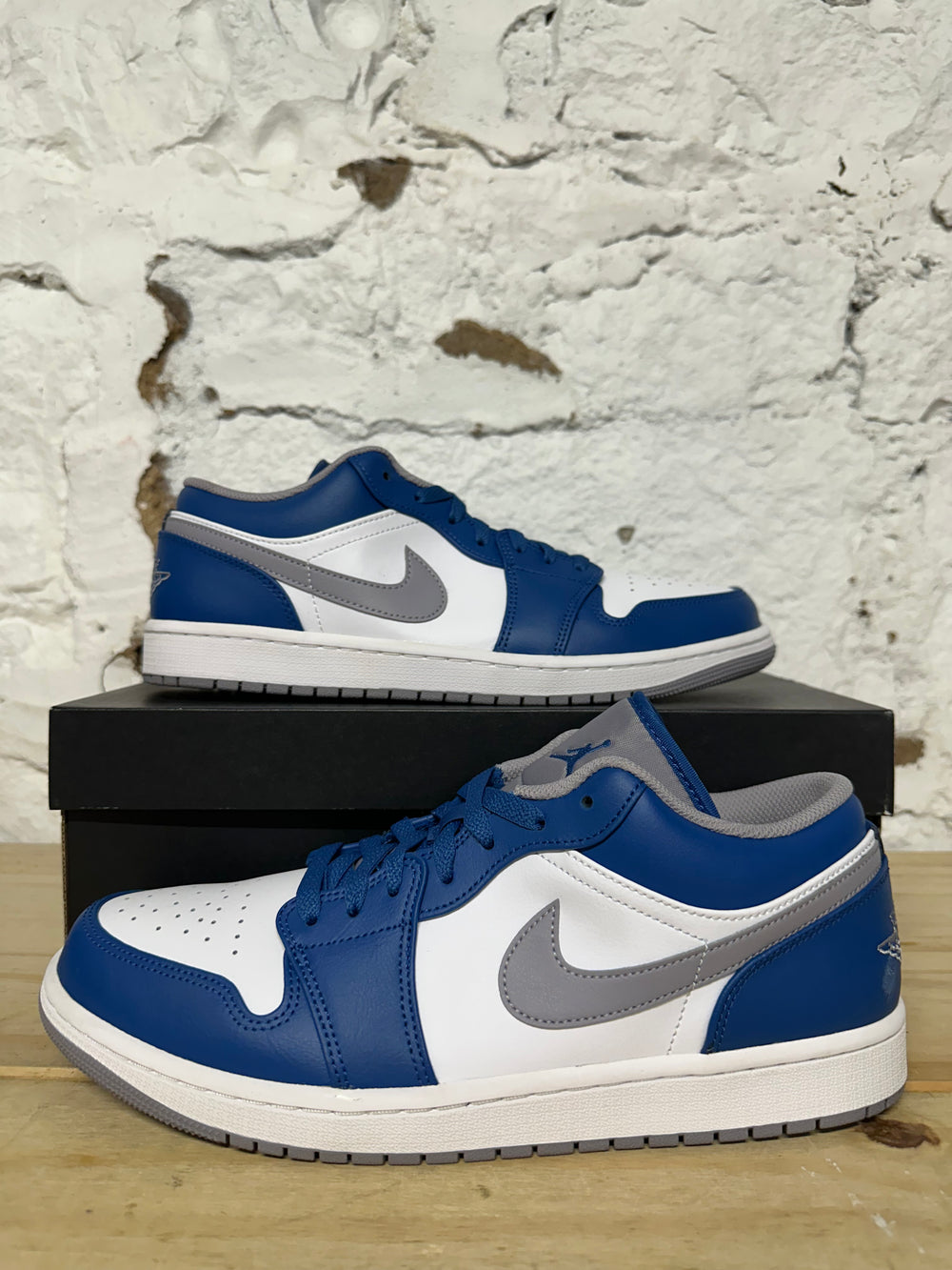 Air Jordan 1 Low True Blue Sz 11