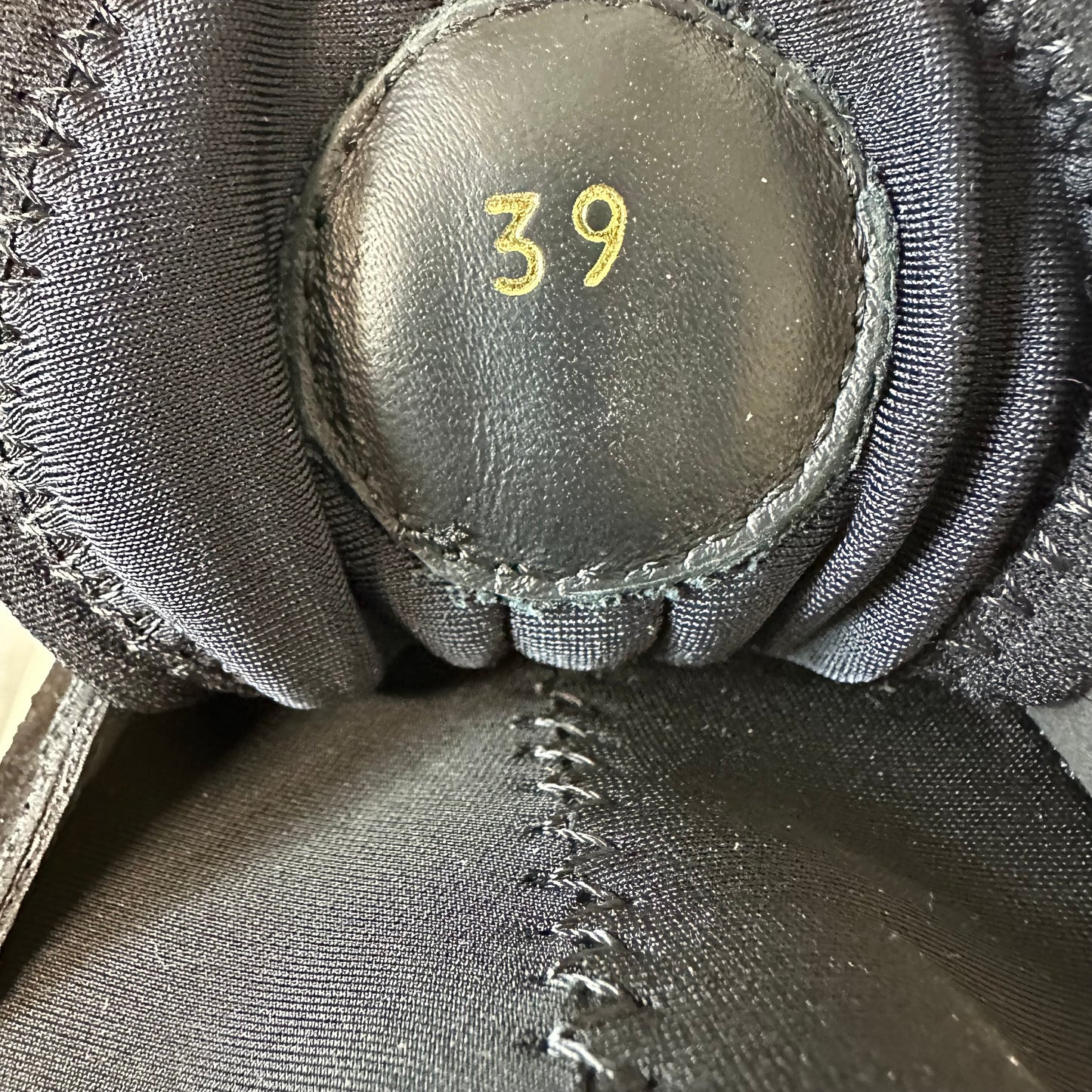 Louis Vuitton Black White Runaway Sneaker Sz 6.5 (39)