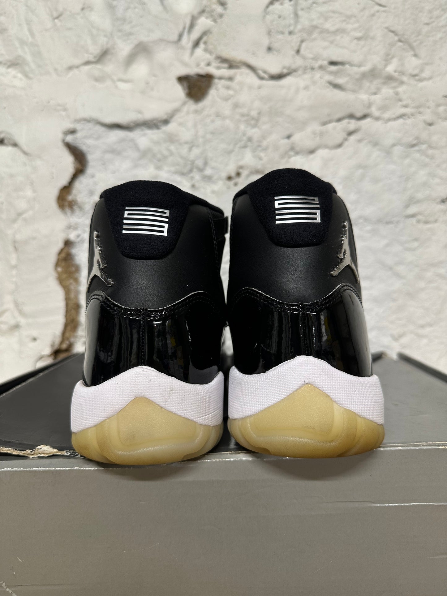 Air Jordan 11 High Jubilee Sz 10