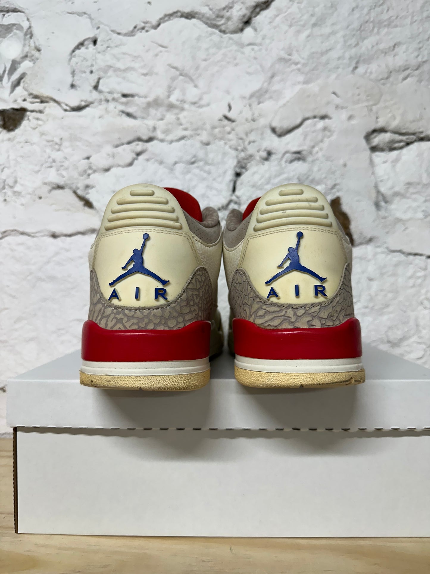 Air Jordan 3 International Flight Sz 13