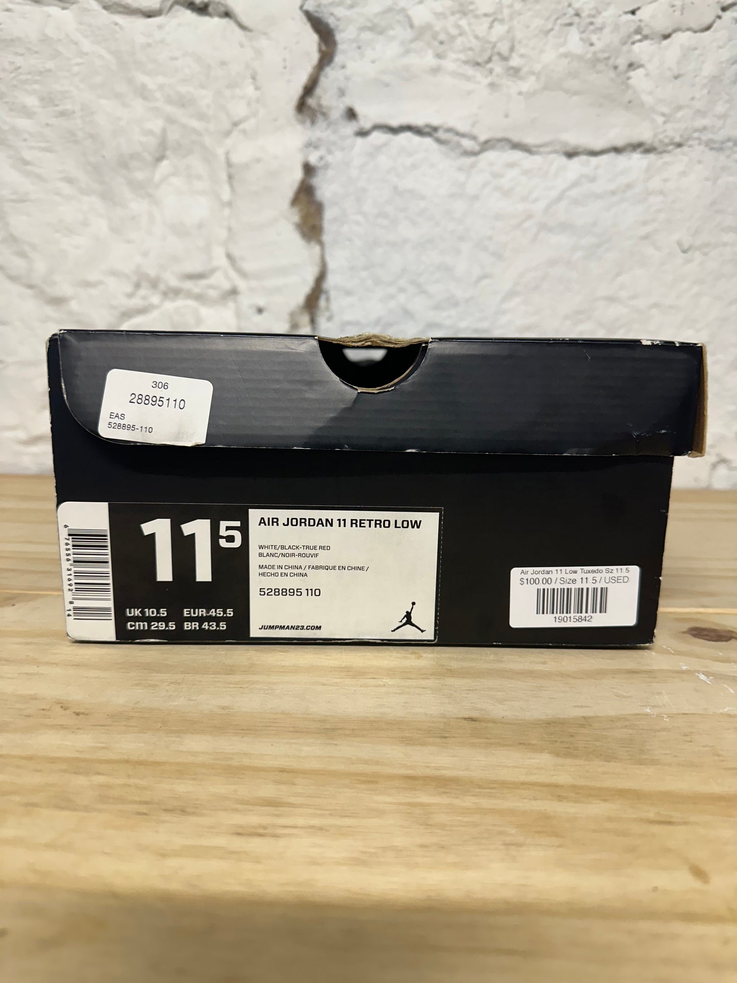 Air Jordan 11 Low Tuxedo Sz 11.5