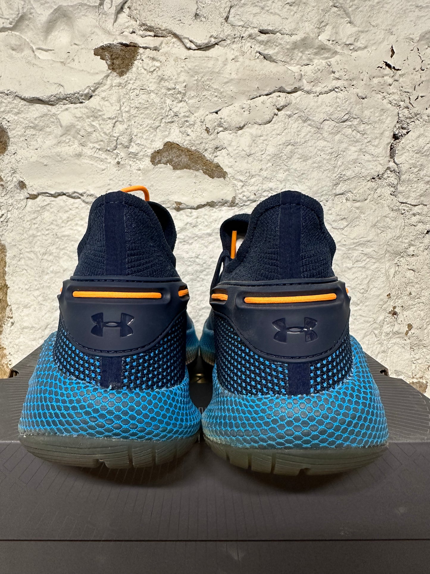 Under Armour Curry 6 Underrated Sz 10.5 DS