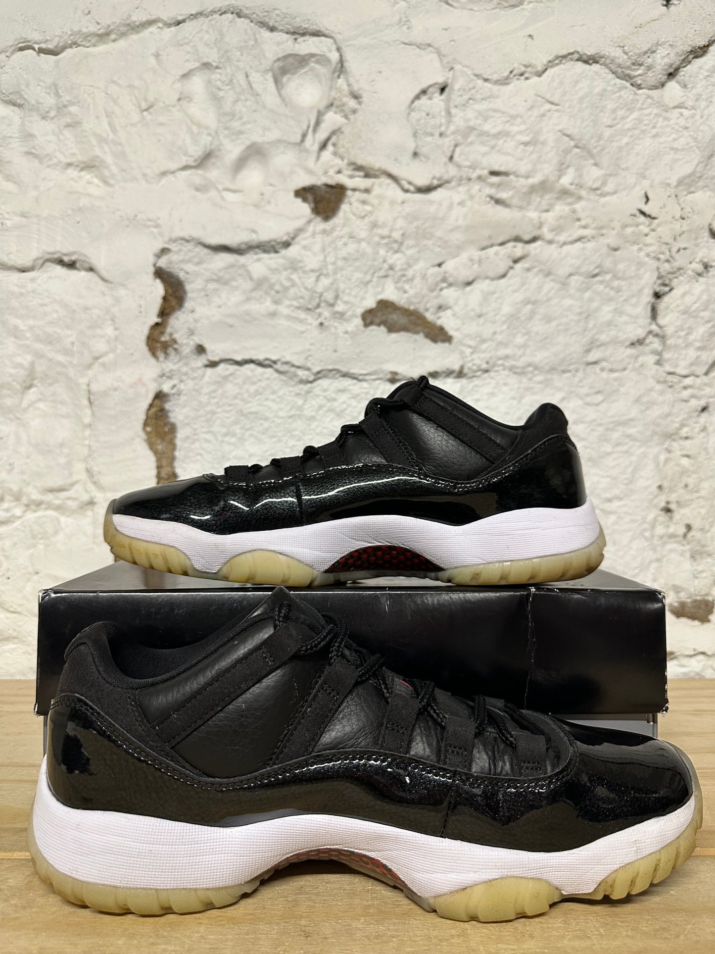Air Jordan 11 Low 72-10 Sz 10.5