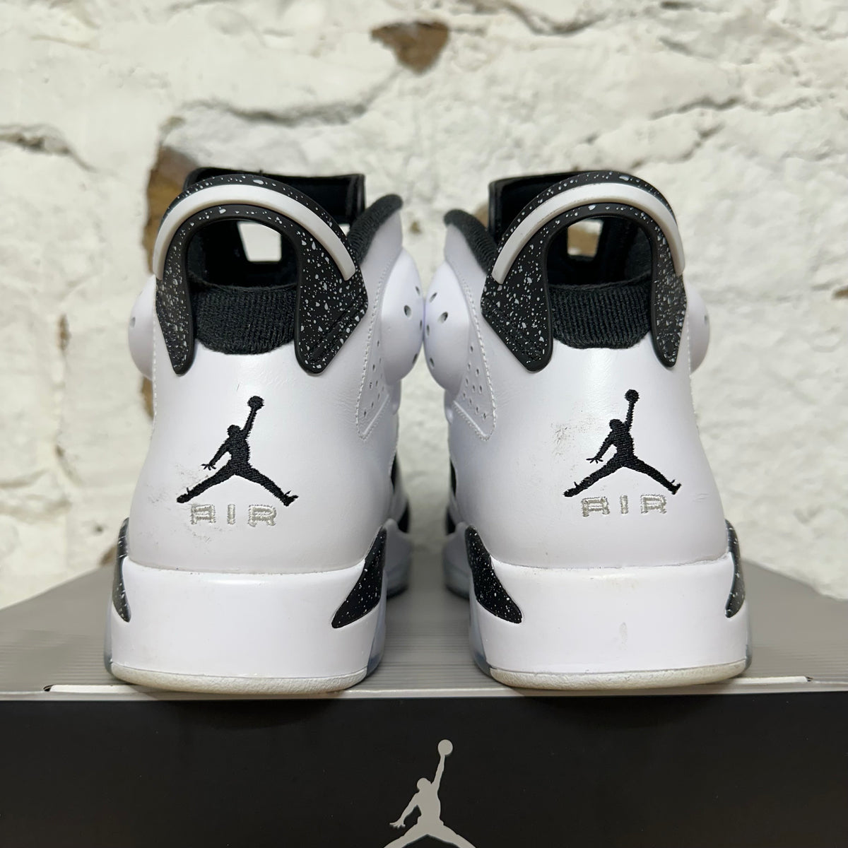 Air Jordan 6 Oreo (2026) Sz 8.5
