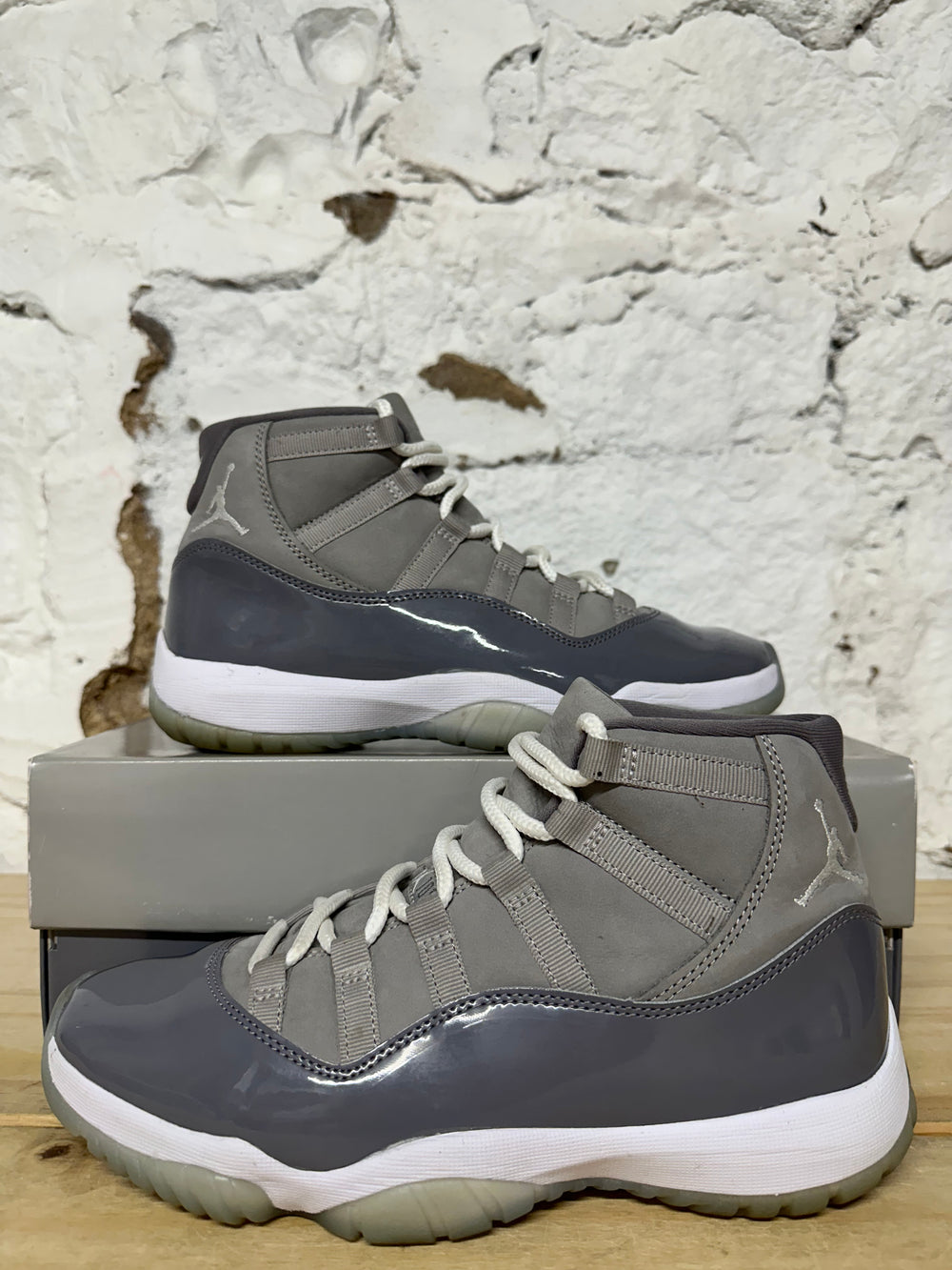Air Jordan 11 High Cool Grey Sz 8