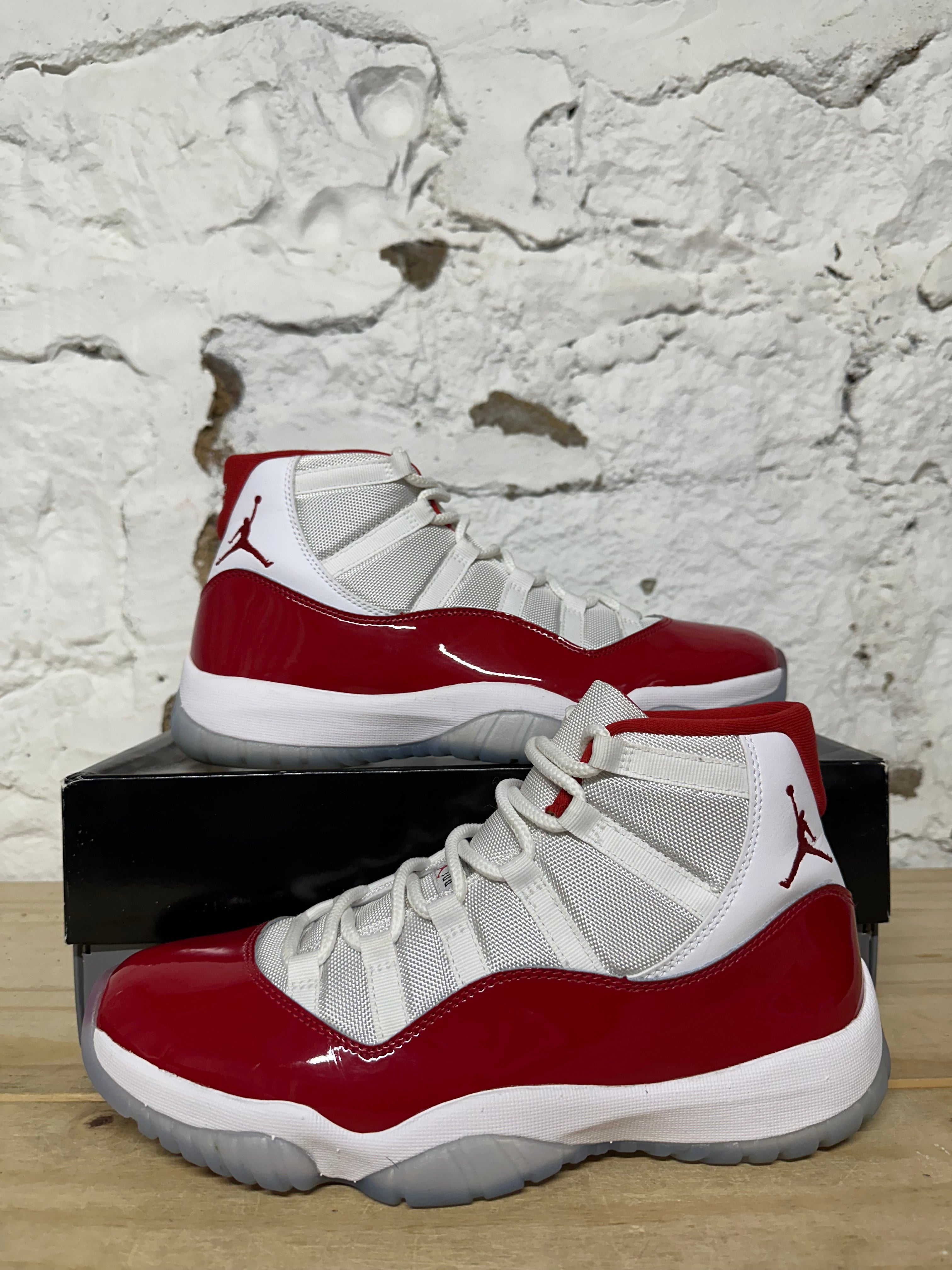 Air Jordan 11 High Cherry Sz 10.5
