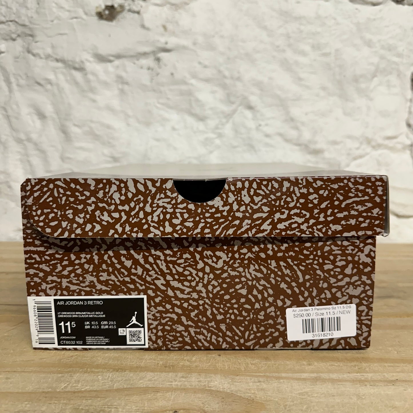 Air Jordan 3 Palomino Sz 11.5 DS