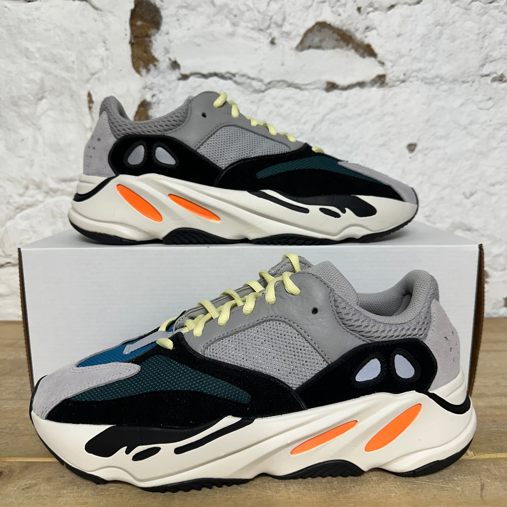 Yeezy 700 Wave Runner Sz 9
