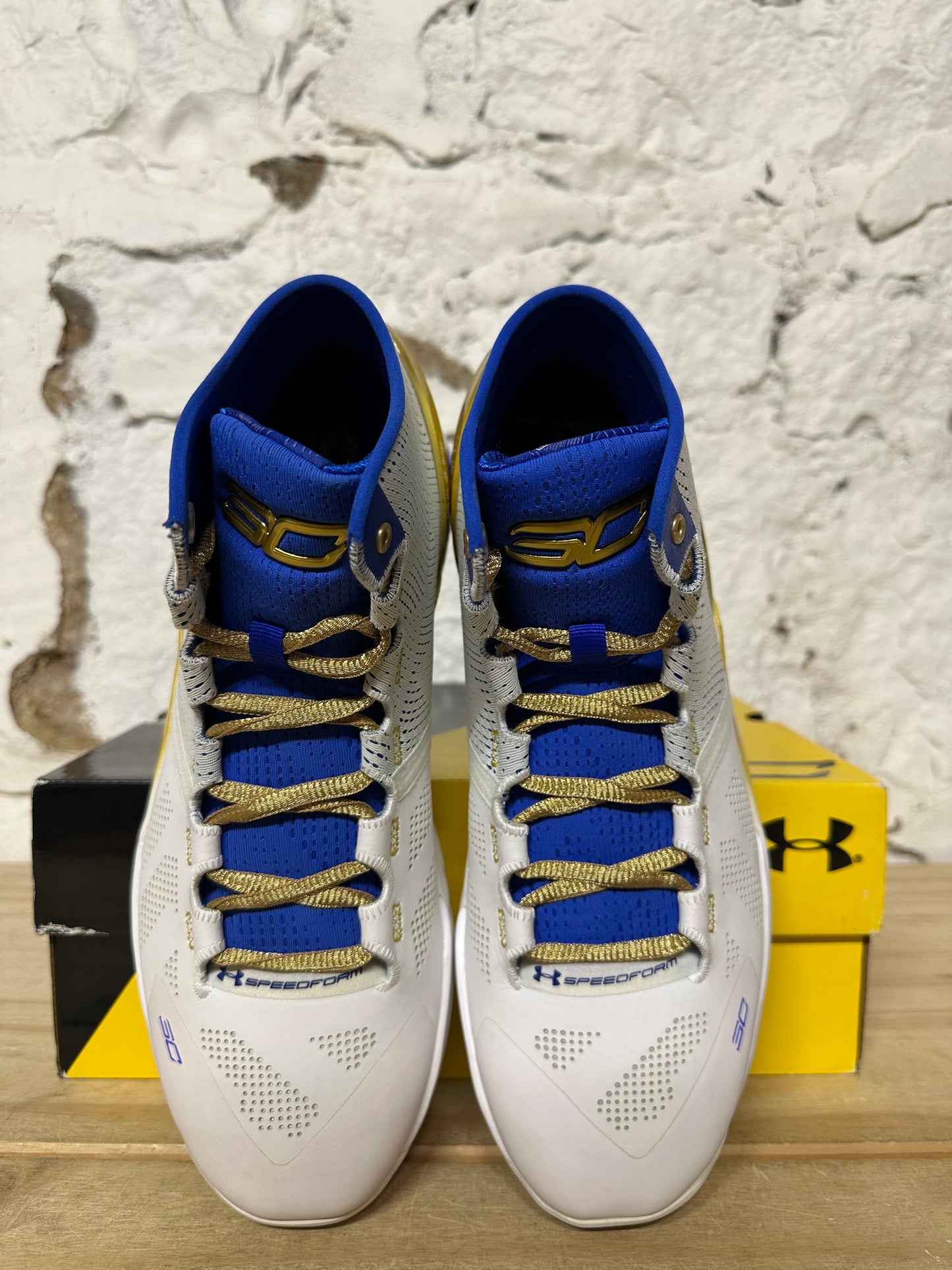 Under Armour Curry 2 Gold Rings Sz 10 DS
