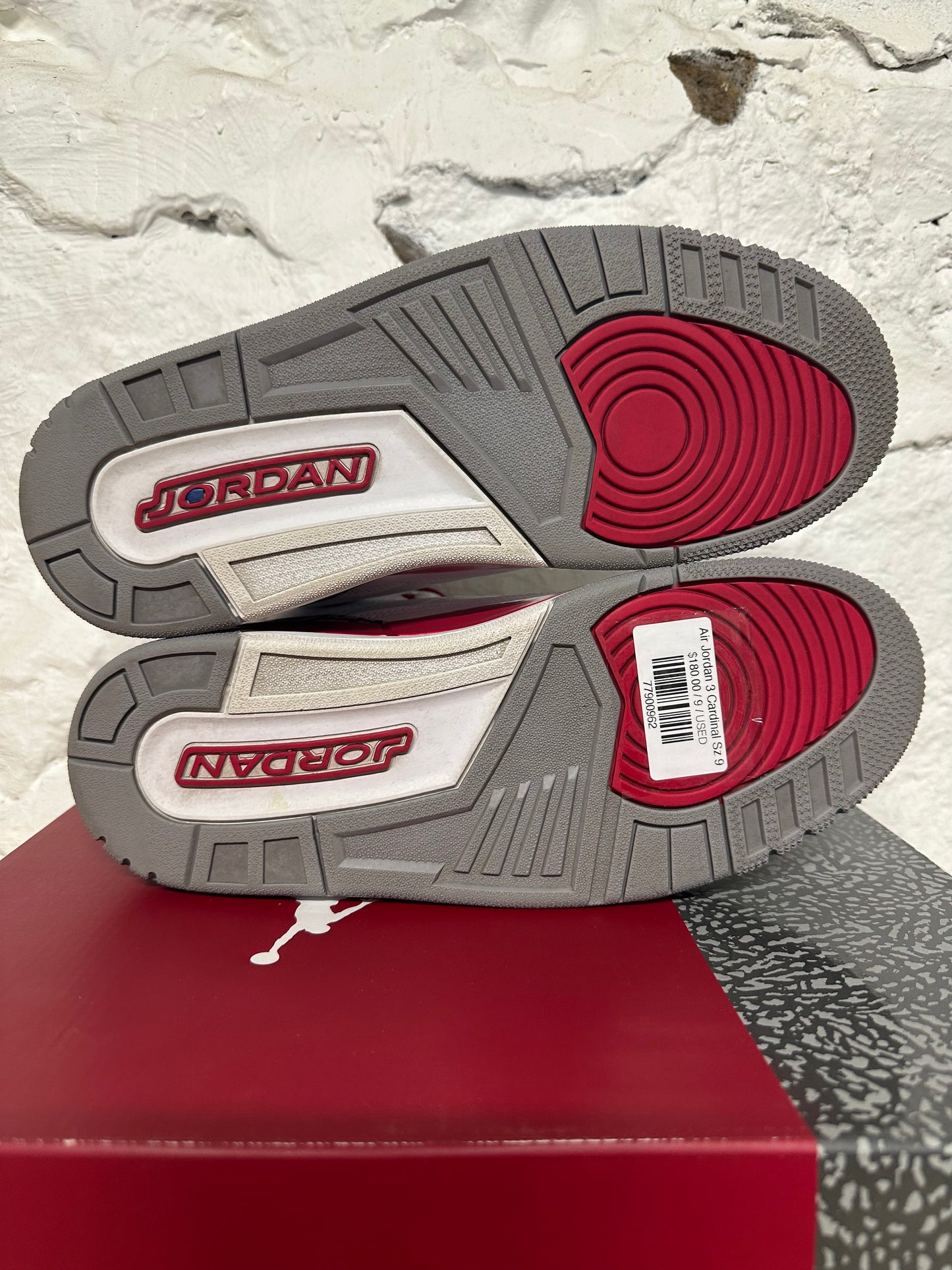 Air Jordan 3 Cardinal Sz 9