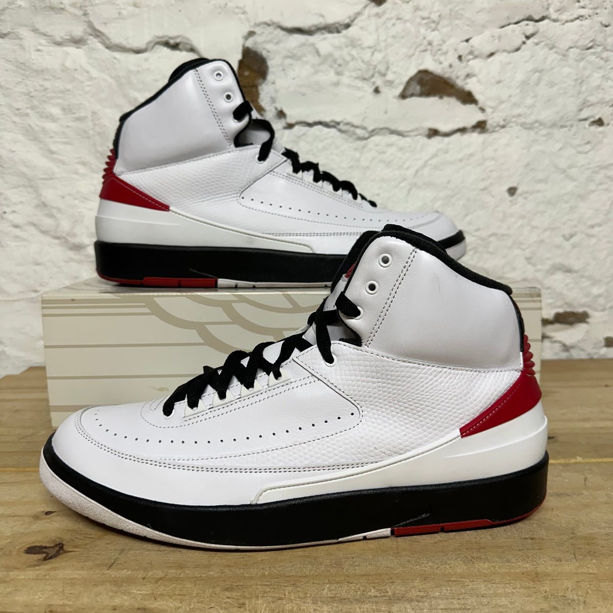 Air Jordan 2 Chicago (2022) Sz 13