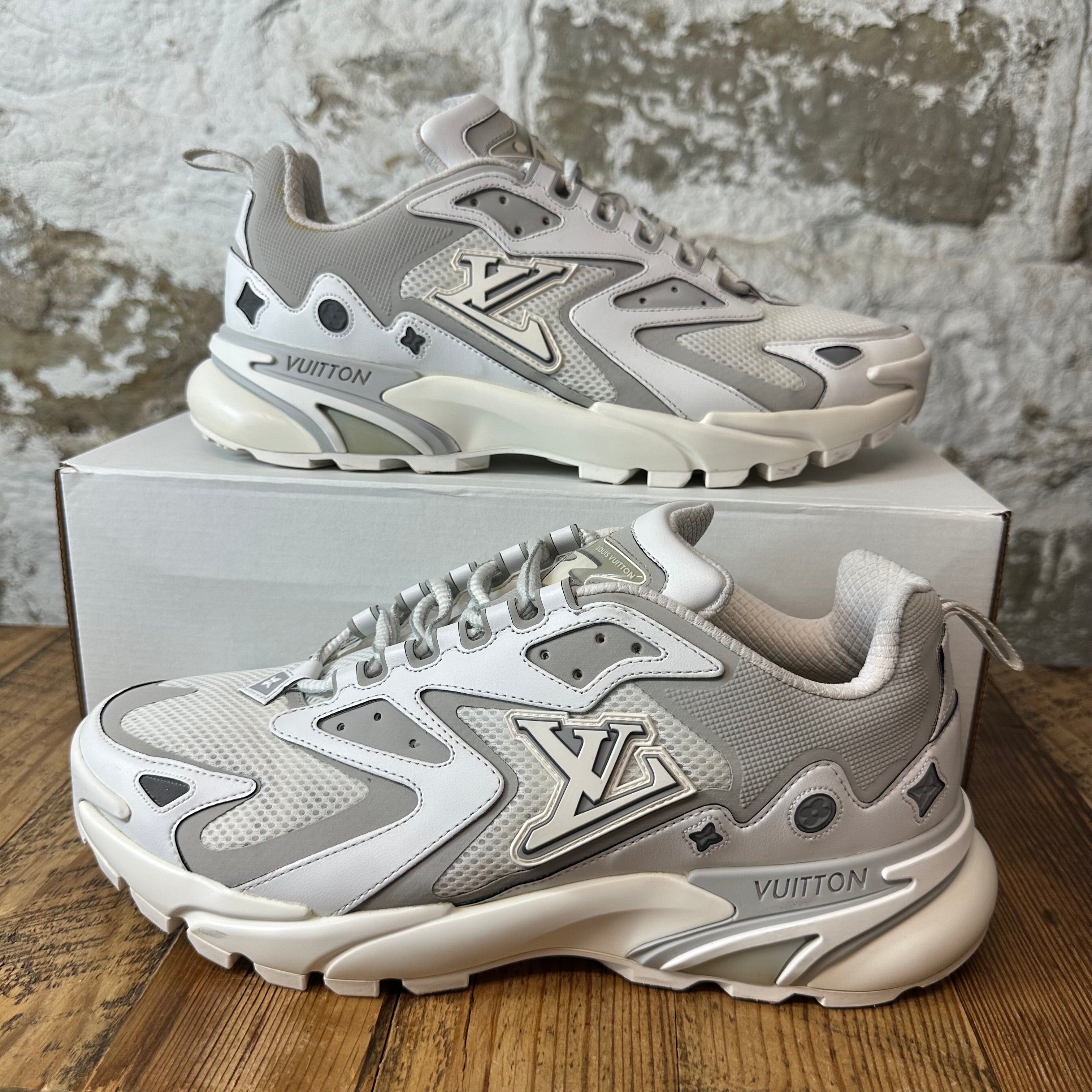 Louis Vuitton Grey White Tatic Trainer Sneaker Sz 10 (8.5LV)