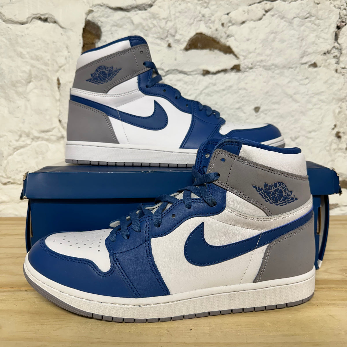 Air Jordan 1 High True Blue Sz 11.5 DS