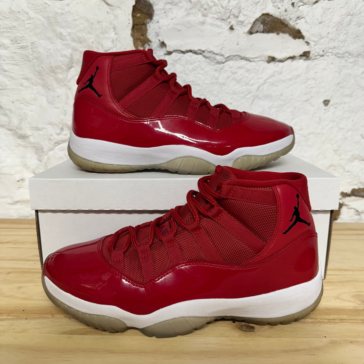 Air Jordan 11 High Win Like 96 Sz 9.5