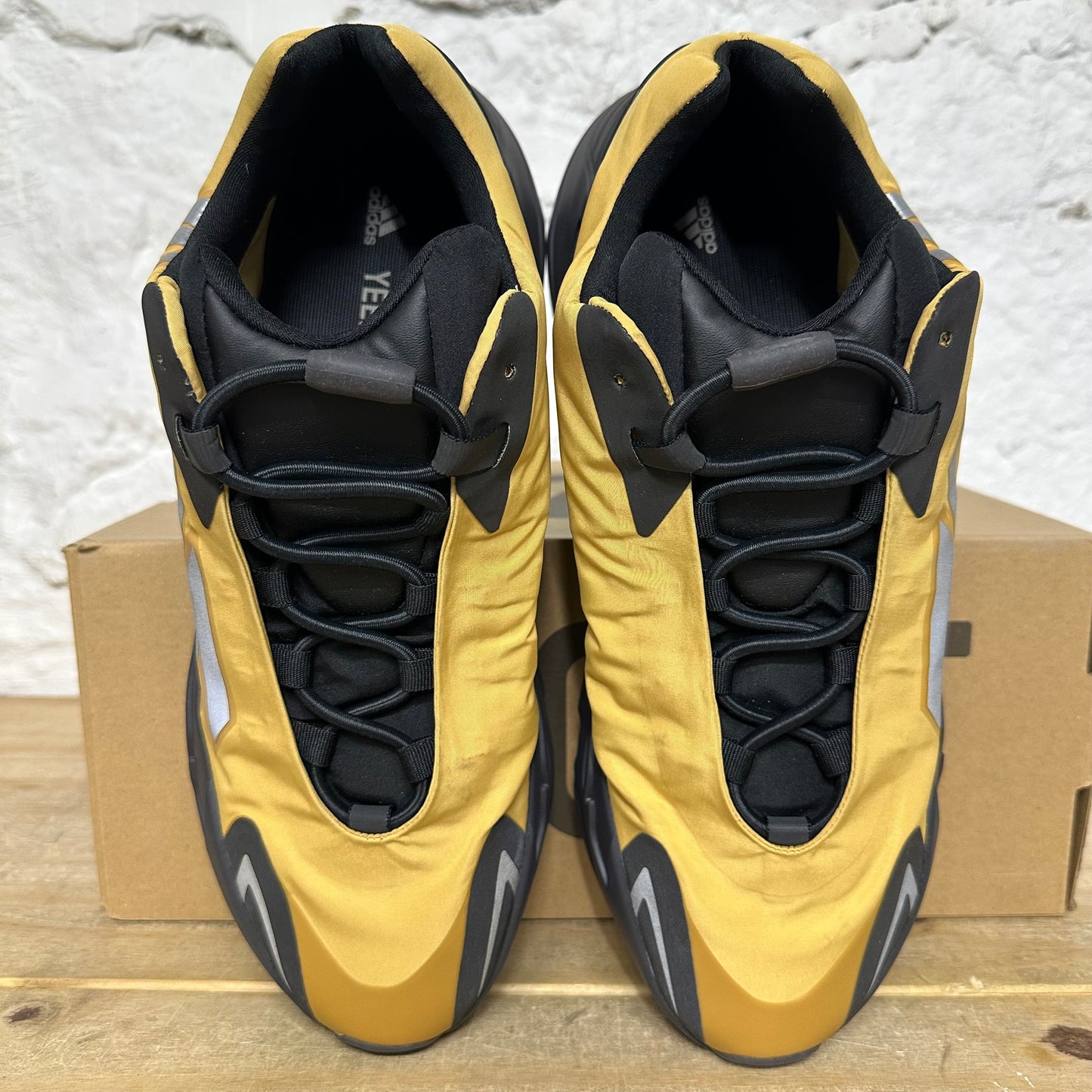 Yeezy 700 MNVN Honey Flux Sz 12
