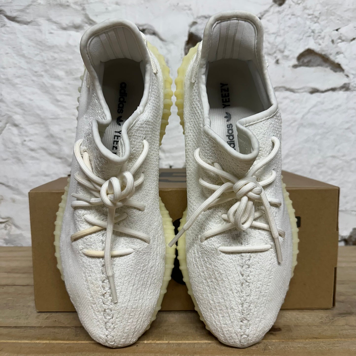 Yeezy 350 V2 Cream Sz 10.5