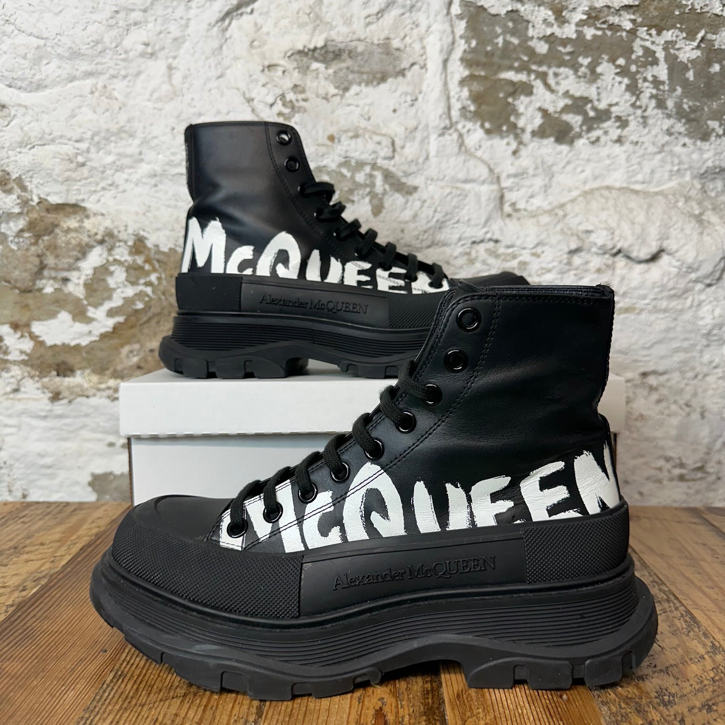 Alexander Mcqueen White Spell Black Tread Boot Sz 8 (41) No Box