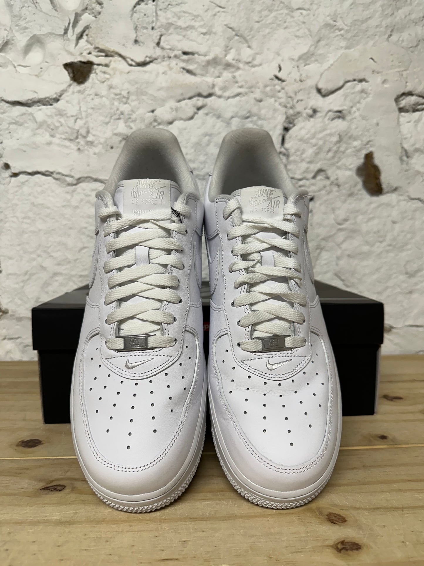 Nike Air Force 1 Low Supreme White Sz 12