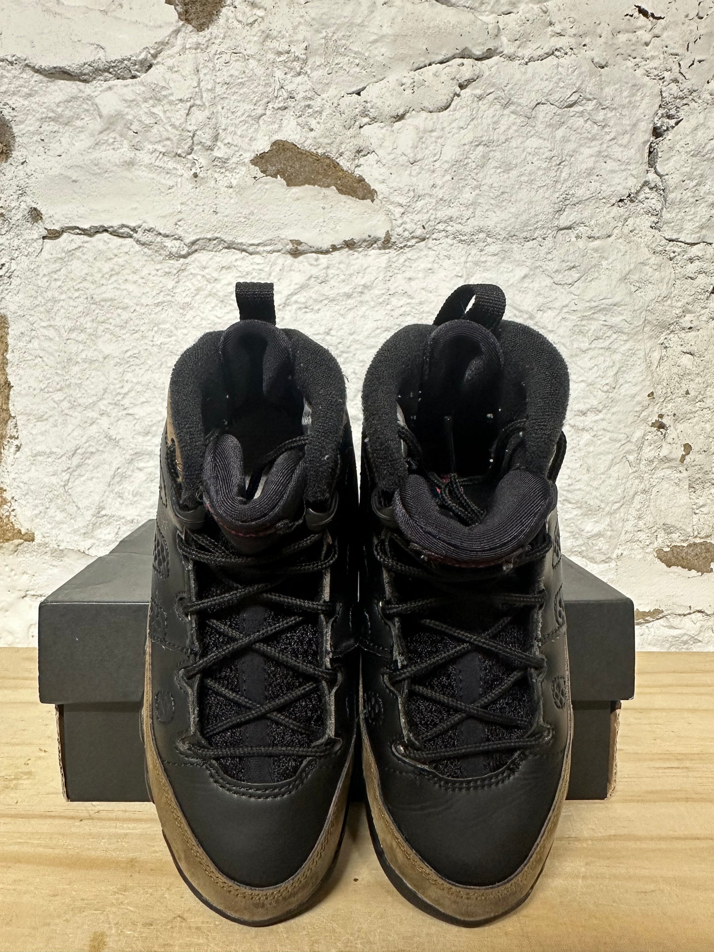 Air Jordan 9 Olive Sz 12C