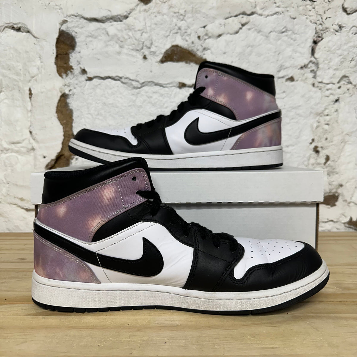 Air Jordan 1 Mid Zen Master Sz 11.5