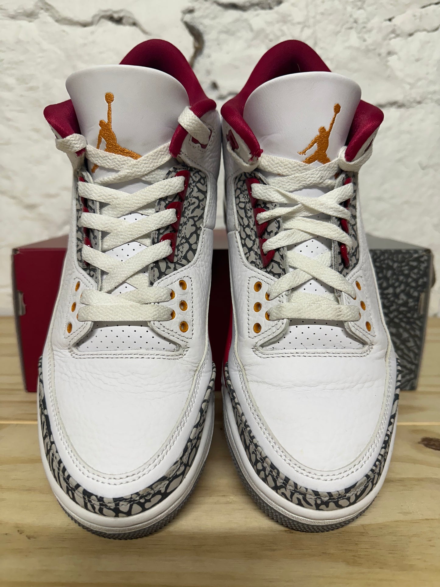 Air Jordan 3 Cardinal Sz 9