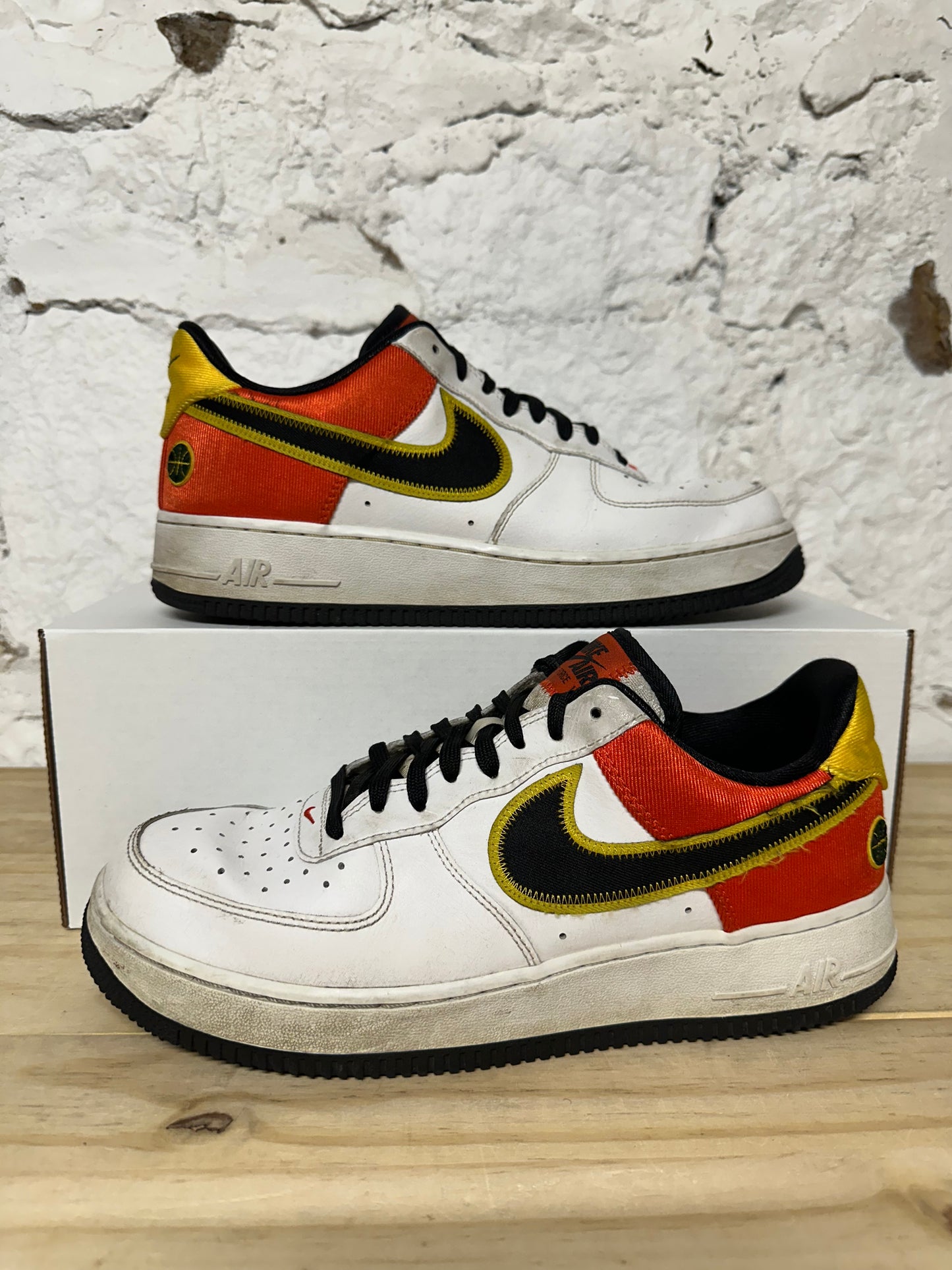 Nike Air Force 1 Low Raygun Sz 9