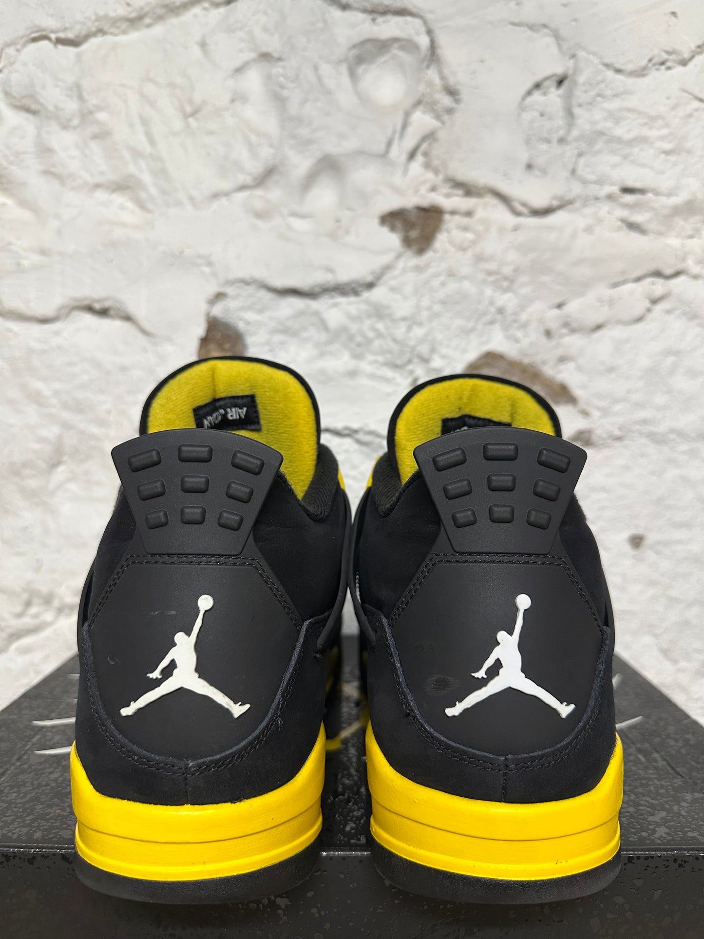 Air Jordan 4 Thunder Sz 13