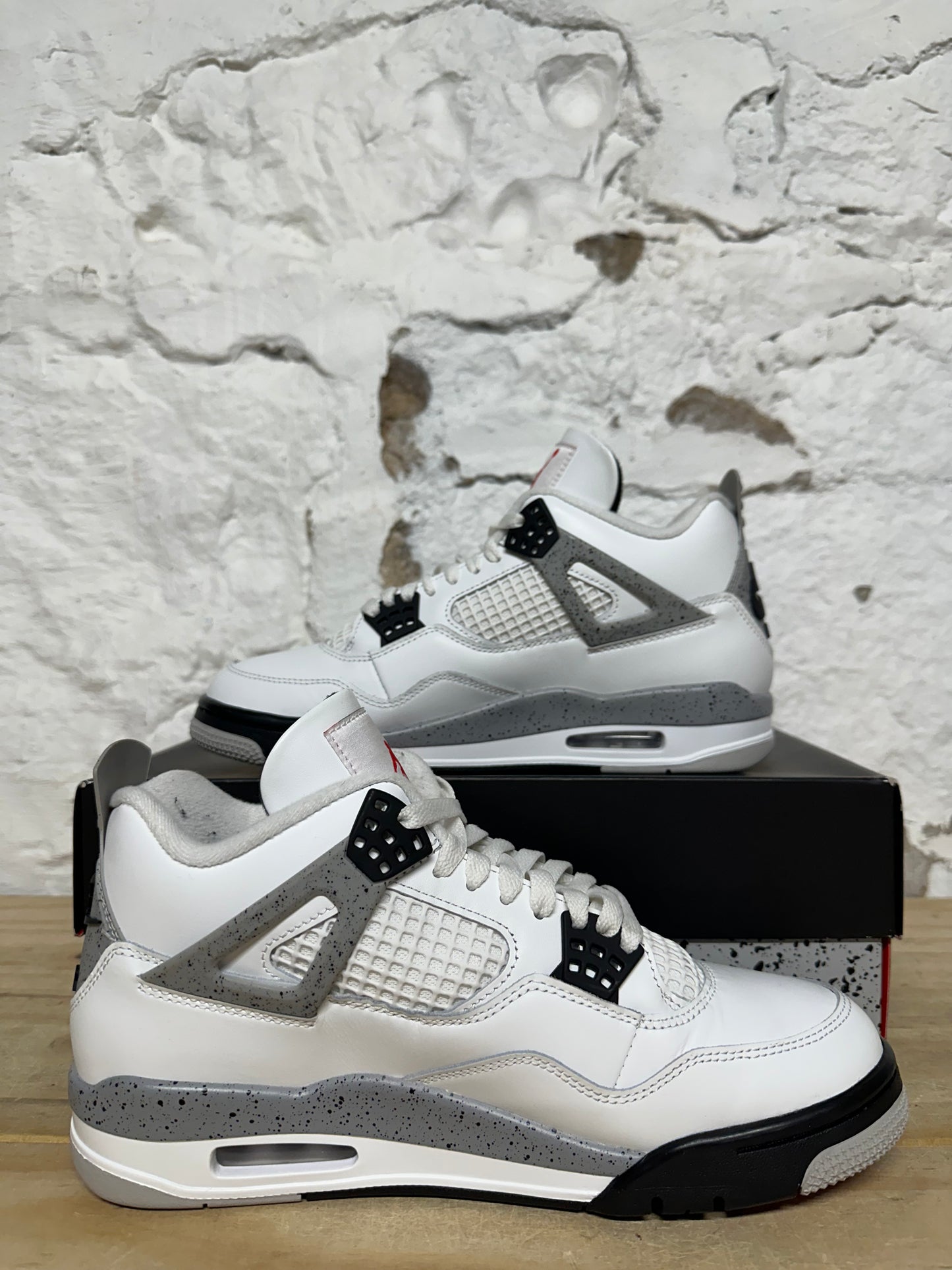 Air Jordan 4 White Cement Sz 9