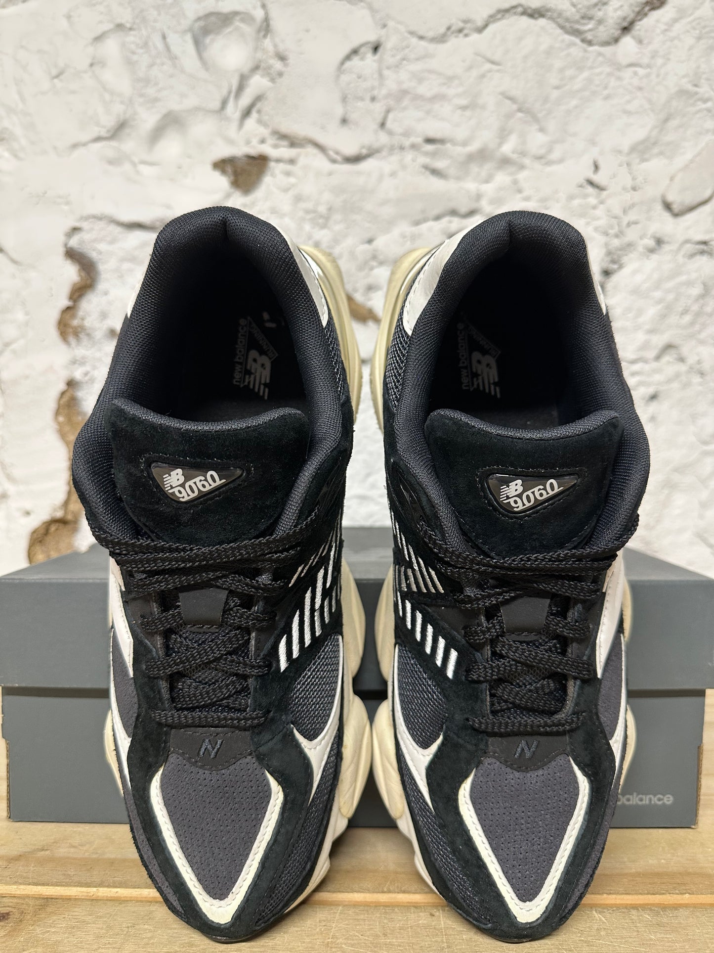 New Balance 9060 Black White Sz 11