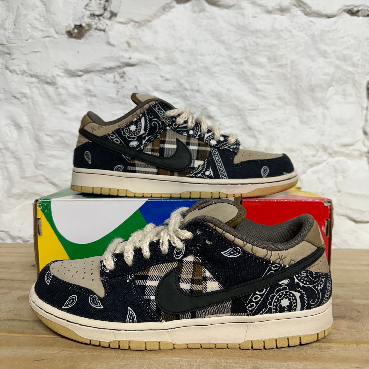 Nike SB Dunk Low Travis Scott Sz 9