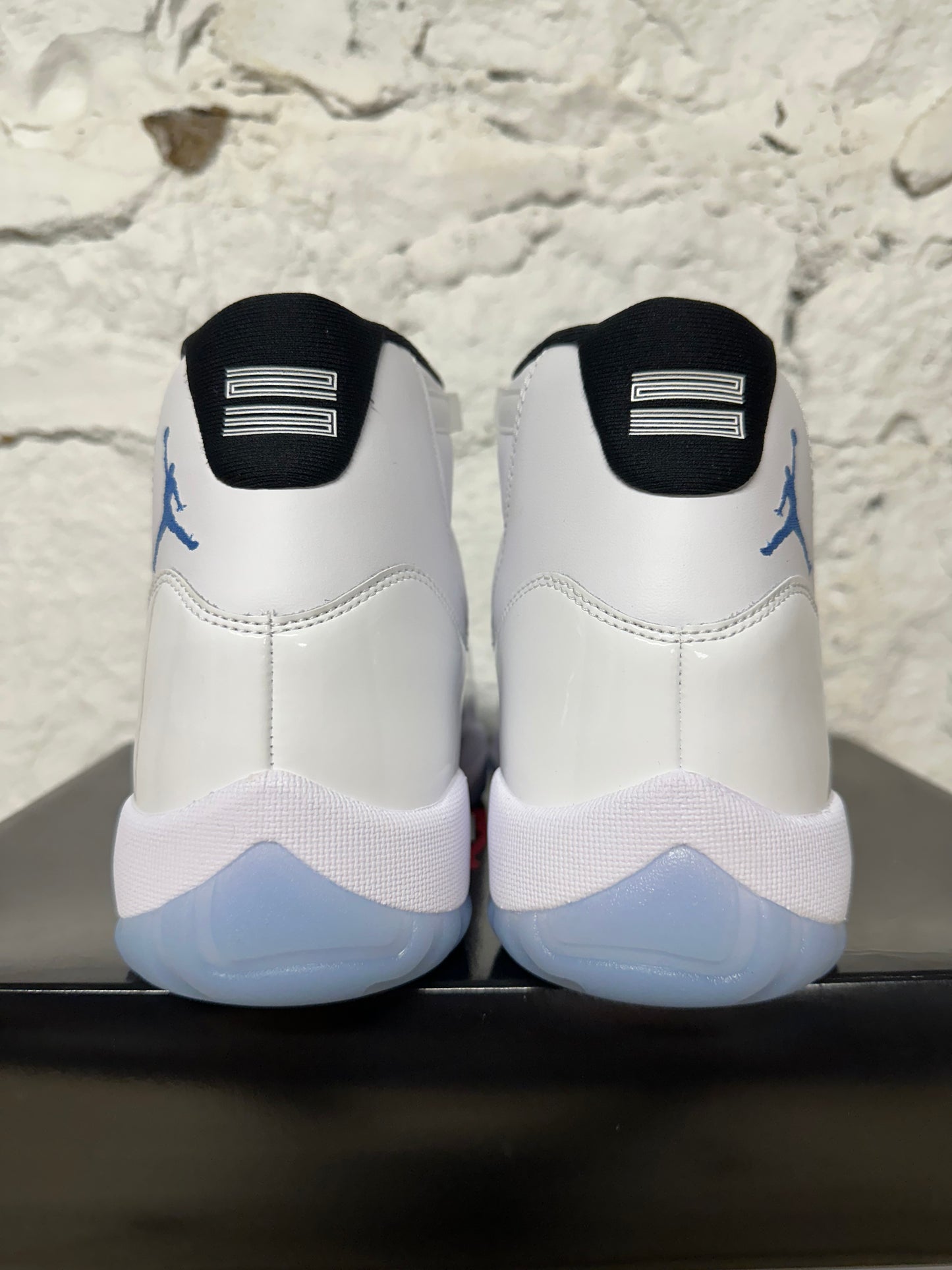 Air Jordan 11 High Legend Blue Sz 11.5 DS