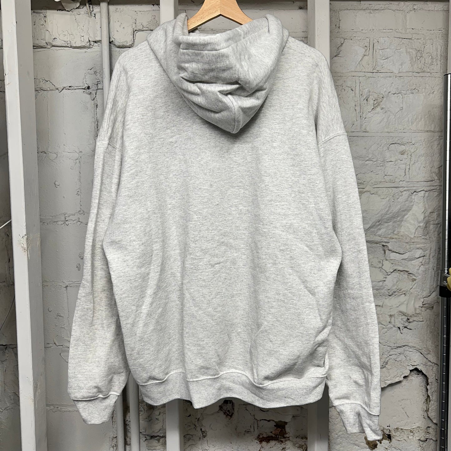 Raspberry Hills Brown Script Grey Hoodie Sz L