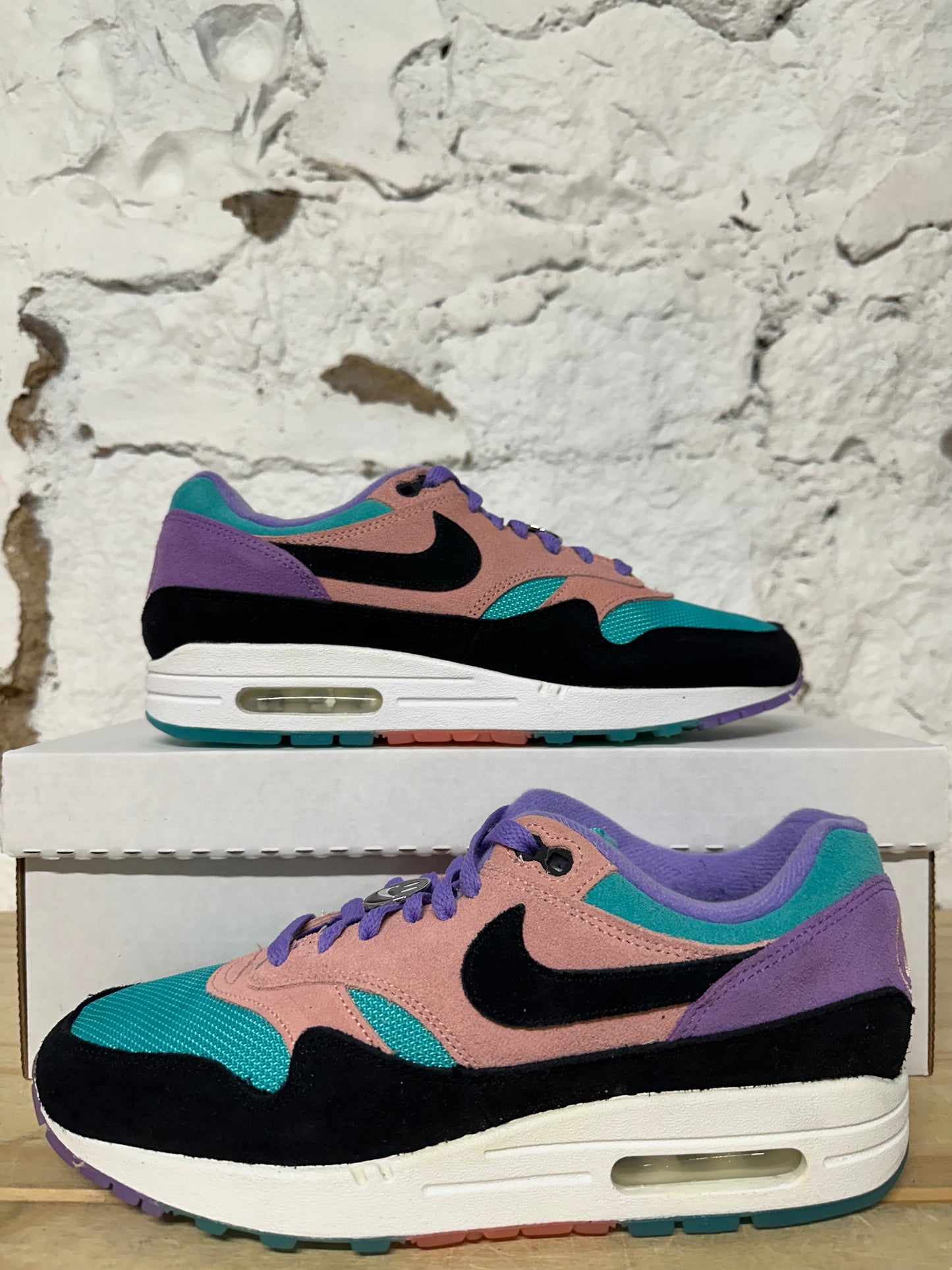 Nike Air Max Have A Nike Day Sz 8