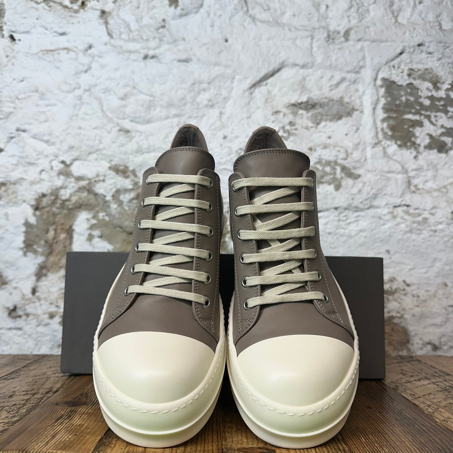 Rick Owens Hollywood Flesh Milk Sneaker Sz 9 (42) DS