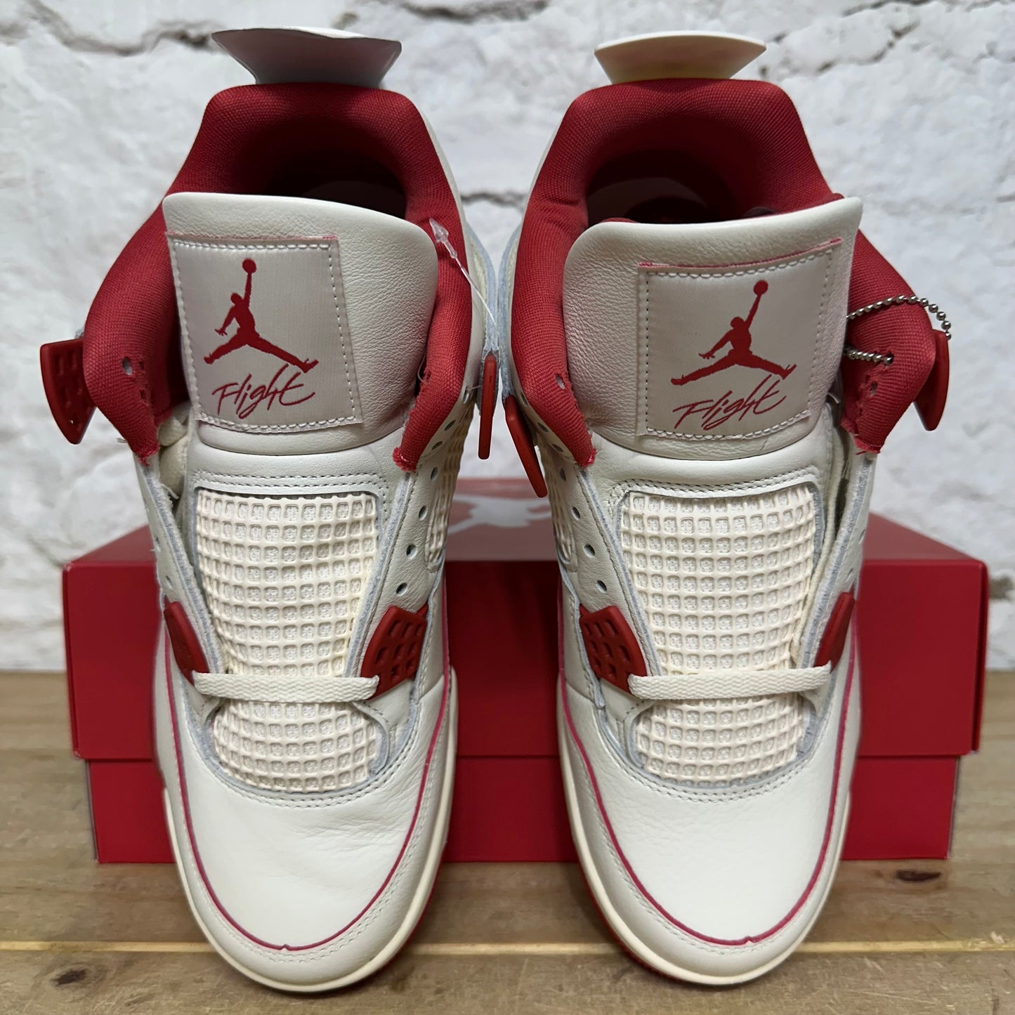 Air Jordan 4 Valentines Day Sierra Red Sz 9.5 (11W) DS