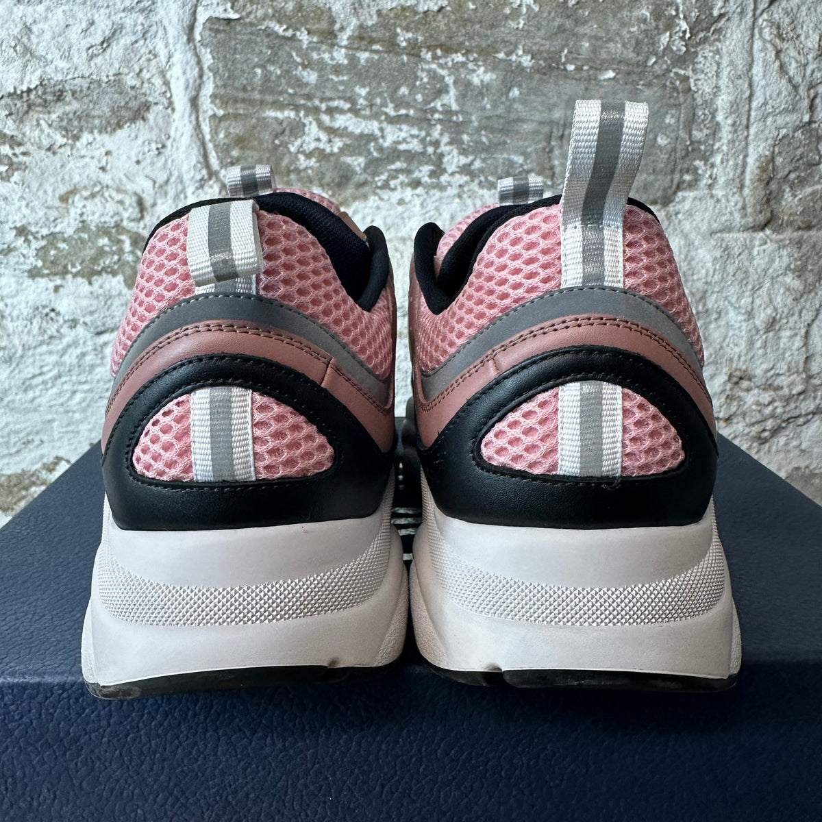 DIor B22 Rose Black White Sneaker Sz 9 (42)