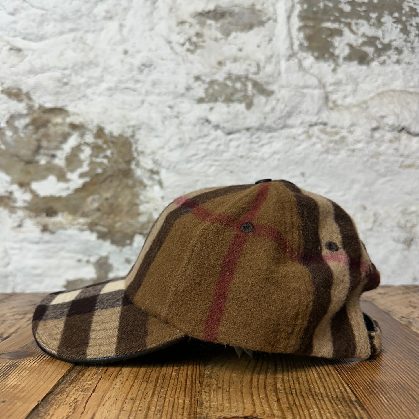 Burberry Check Plaid Wool Hat Sz M