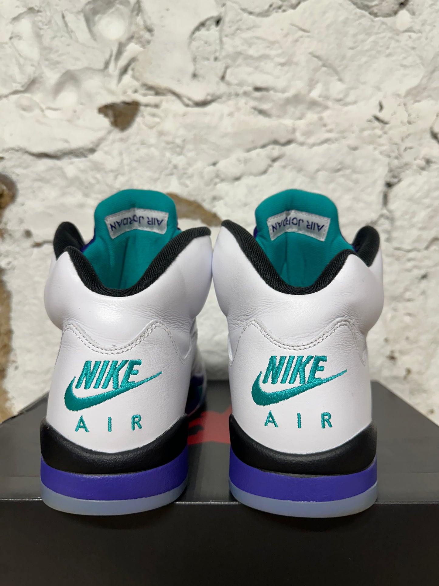 Air Jordan 5 Grape Sz 11